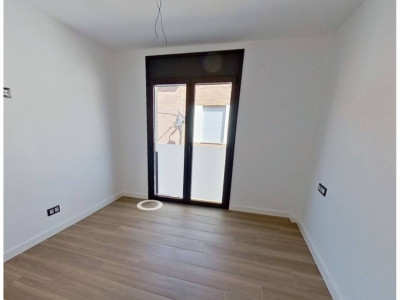 OBRA NUEVA  ¡CASA UNIFAMILIAR EN VILADECAVALLS! 