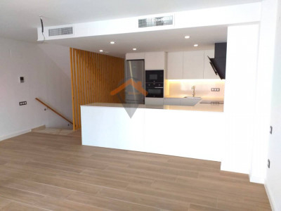 OBRA NUEVA  ¡CASA UNIFAMILIAR EN VILADECAVALLS! 