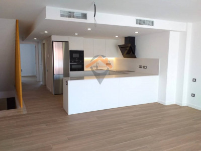 OBRA NUEVA  ¡CASA UNIFAMILIAR EN VILADECAVALLS! 