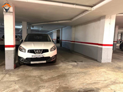 ¡OLVÍDATE DE BUSCAR APARCAMIENTO EN CREU DE BARBERÁ! PLAZA AMPLIA Y DE FÁCIL ACCESO!