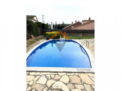 OPORTUNIDAD DE COMPRA DE CHALET CON PISCINA EN SANT QUIRZE VALLES