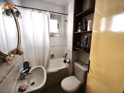 ¡OPORTUNIDAD EN LES TERMES! PISO SOLEADO DE 3 HABITACIONES PARA ENTRAR A VIVIR!! 