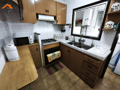 ¡OPORTUNIDAD EN LES TERMES! PISO SOLEADO DE 3 HABITACIONES PARA ENTRAR A VIVIR!! 