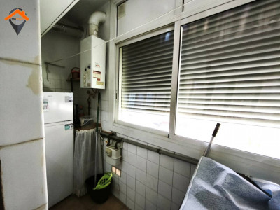 ¡OPORTUNIDAD EN LES TERMES! PISO SOLEADO DE 3 HABITACIONES PARA ENTRAR A VIVIR!! 