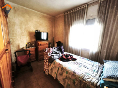 ¡OPORTUNIDAD EN LES TERMES! PISO SOLEADO DE 3 HABITACIONES PARA ENTRAR A VIVIR!! 