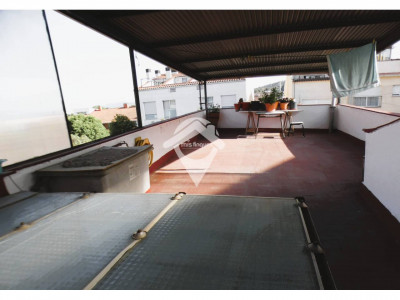 OPORTUNIDAD ¡¡¡¡GRAN CASA EN POBLE SEC-SANT QUIRZE DEL VALLES