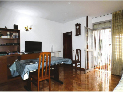 OPORTUNIDAD ¡¡¡¡GRAN CASA EN POBLE SEC-SANT QUIRZE DEL VALLES