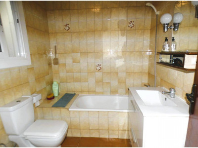 OPORTUNIDAD ¡¡¡¡GRAN CASA EN POBLE SEC-SANT QUIRZE DEL VALLES