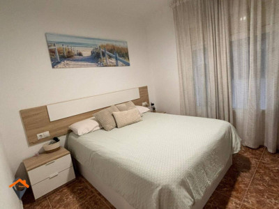 OPORTUNIDAD PISO CON PATIO EN CA N’ORIAC – LUMINOSO Y EN BUEN ESTADO