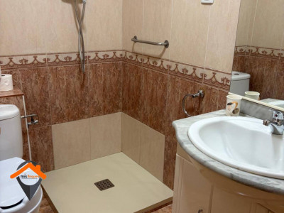 OPORTUNIDAD!!! PISO DE 2 HABITACIONES (ANTES 3) REFORMADO Y CON ASCENSOR!!!