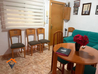 OPORTUNIDAD!!! PISO DE 2 HABITACIONES (ANTES 3) REFORMADO Y CON ASCENSOR!!!