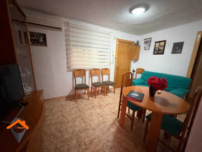 OPORTUNIDAD!!! PISO DE 2 HABITACIONES (ANTES 3) REFORMADO Y CON ASCENSOR!!!