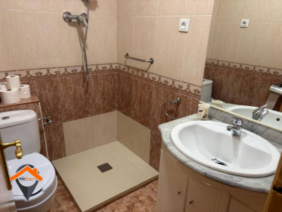 OPORTUNIDAD!!! PISO DE 2 HABITACIONES (ANTES 3) REFORMADO Y CON ASCENSOR!!!