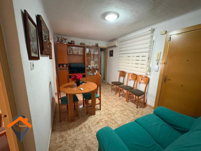 OPORTUNIDAD!!! PISO DE 2 HABITACIONES (ANTES 3) REFORMADO Y CON ASCENSOR!!!