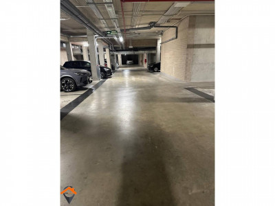 Parking en venta en Gràcia(08203)