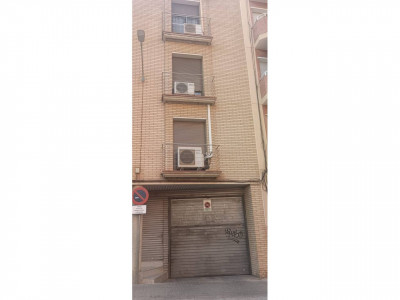 PARKING PARA MOTO EN CAN RULL