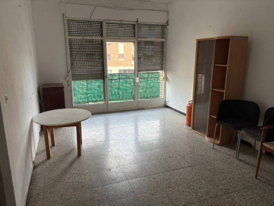 PISO A REFORMAR JUNTO AVENIDA MATADEPERA!!