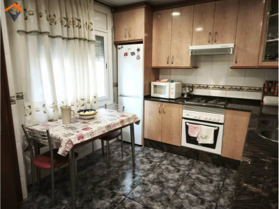 Piso amplio y luminoso en la mejor zona de La Concordia, Sabadell!!!