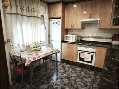 Piso amplio y luminoso en la mejor zona de La Concordia, Sabadell!!!