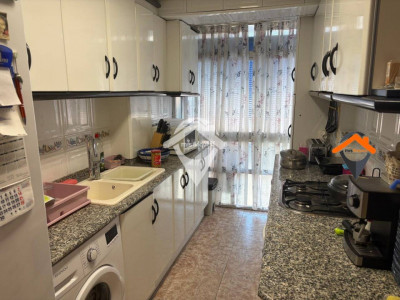 PISO CANTONERO 4 HABITACIONES CON BALCON, ASCENSOR Y TRASTERO