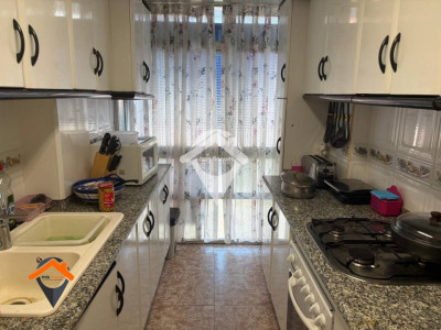 PISO CANTONERO 4 HABITACIONES CON BALCON, ASCENSOR Y TRASTERO