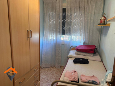 PISO CANTONERO CON 4 HABITACIONES, BALCON, ASCENSOR Y TRASTERO!!!