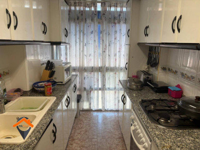 PISO CANTONERO CON 4 HABITACIONES, BALCON, ASCENSOR Y TRASTERO!!!