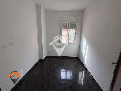 PISO CANTONERO JUNTO PARC DEL NORD CON PARKING INCLUIDO