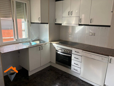 PISO CANTONERO JUNTO PARC DEL NORD CON PARKING INCLUIDO!!!!