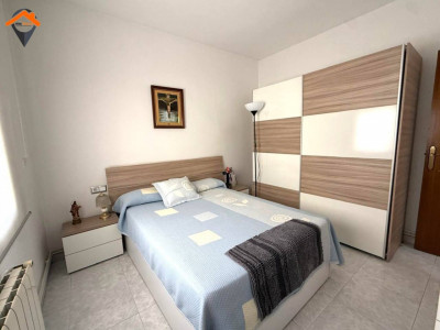 PISO CON BALCÓN, 3 HABITACIONES Y EXCELENTE UBICACIÓN CON TODOS LOS SERVICIOS A PIE DE CALLE!!