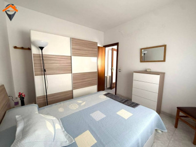 PISO CON BALCÓN, 3 HABITACIONES Y EXCELENTE UBICACIÓN CON TODOS LOS SERVICIOS A PIE DE CALLE!!