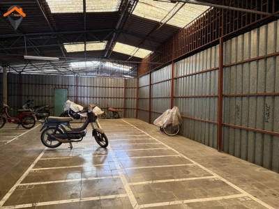 PISO CON BALCÓN, 3 HABITACIONES Y EXCELENTE UBICACIÓN CON TODOS LOS SERVICIOS A PIE DE CALLE!!