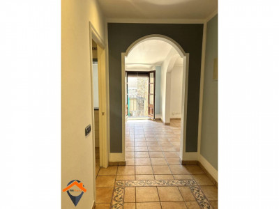 PISO CON ENCANTO HISTÓRICO EN EL CENTRO DE SABADELL!!! 