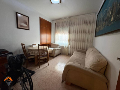 PISO CON SOLO UN VECINO, CON ENTRADA INDEPENDIENTE Y TERRAZA!!!