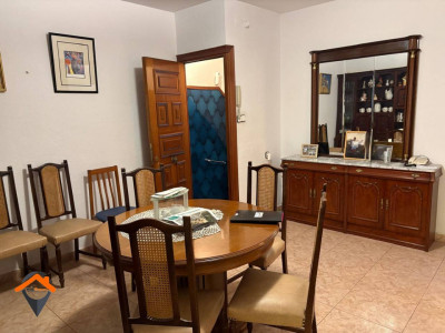 PISO CON SOLO UN VECINO, CON ENTRADA INDEPENDIENTE Y TERRAZA!!!