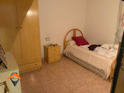 PISO CON SOLO UN VECINO, CON ENTRADA INDEPENDIENTE Y TERRAZA!!!