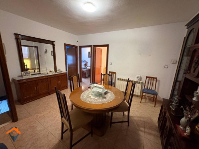 PISO CON SOLO UN VECINO, CON ENTRADA INDEPENDIENTE Y TERRAZA!!!