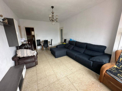 PISO DE 103m² CON 4 HABITACIONES, BALCON Y ASCENSOR!