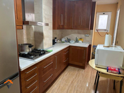 PISO DE 103m² CON 4 HABITACIONES, BALCON Y ASCENSOR!