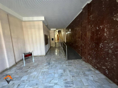 PISO DE 103m² CON 4 HABITACIONES, BALCON Y ASCENSOR!