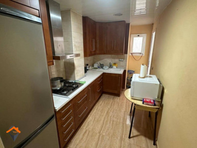 PISO DE 103m² CON 4 HABITACIONES, BALCON Y ASCENSOR!