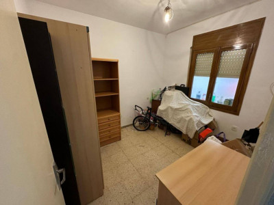 PISO DE 103m² CON 4 HABITACIONES, BALCON Y ASCENSOR!