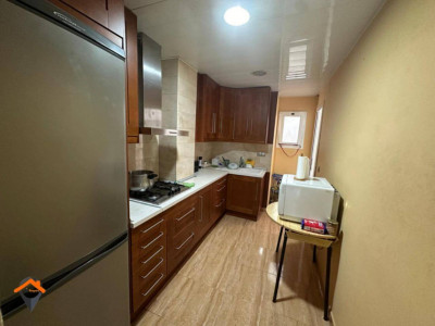 PISO DE 103m² CON 4 HABITACIONES, BALCON Y ASCENSOR!