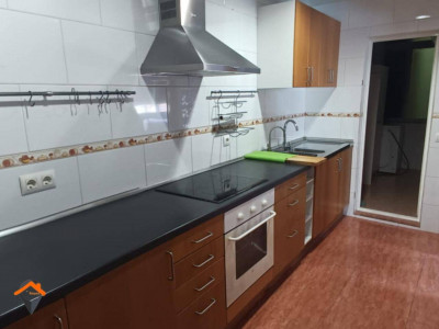 PISO DE 2 HABITACIONES (ANTES 4) CON ASCENSOR!!