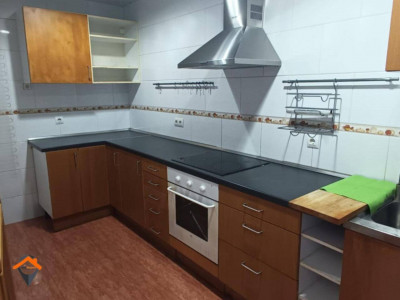 PISO DE 2 HABITACIONES (ANTES 4) CON ASCENSOR!!