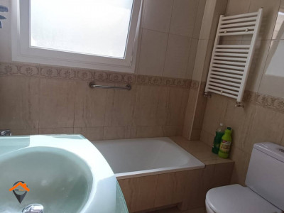 PISO DE 2 HABITACIONES (ANTES 4) CON ASCENSOR!!