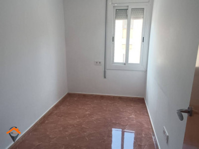 PISO DE 3 HABITACIONES ( ANTES 4 ) TODO REFORMADO!!