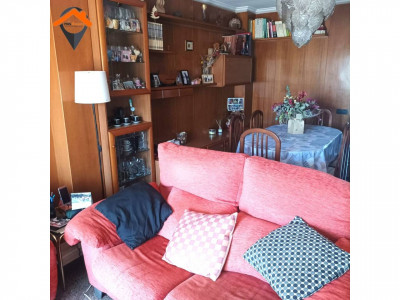 PISO DE 4 HAB. ZONA RDA. PAU VILA