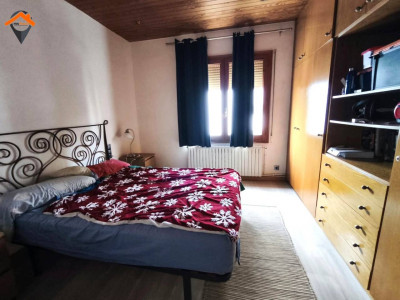 PISO DE 4 HABITACIONES CON CHIMENEA Y ALTILLO EN EIXAMPLE DE SABADELL!!! 