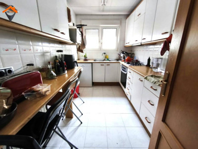 PISO DE 4 HABITACIONES CON CHIMENEA Y ALTILLO EN EIXAMPLE DE SABADELL!!! 